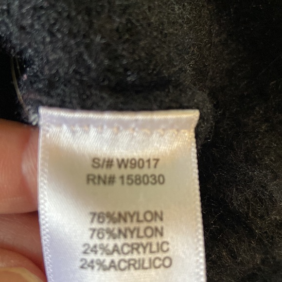 Love Tree Black crop sweater top - Picture 6 of 9